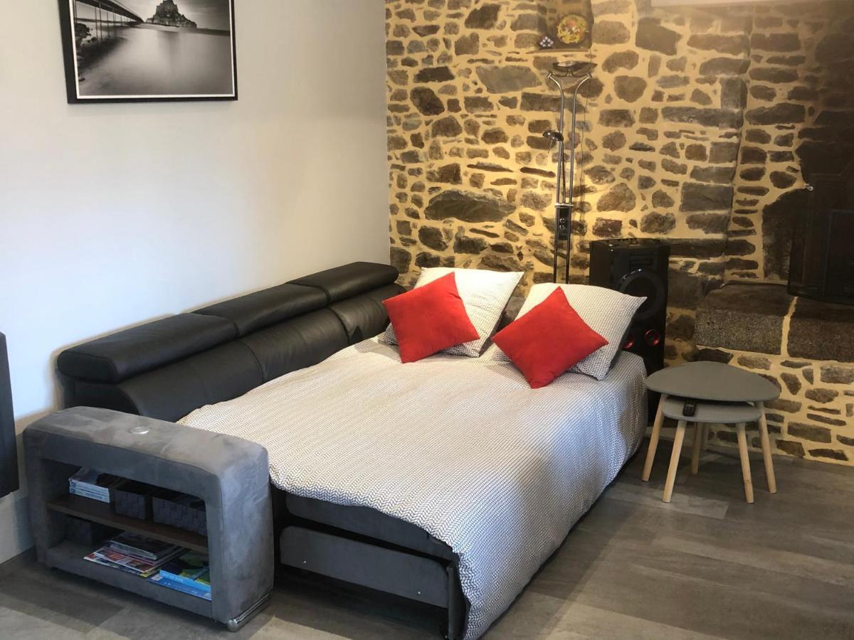 Villa A 20 kms du Mont St Michel, Charme à la campagne Saint-Senier-de-Beuvron Esterno foto